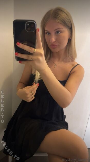 Full leaked Sophiaa private photo