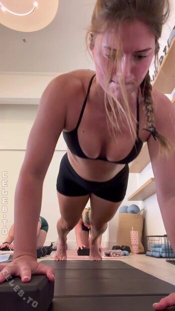 Full leaked Sophiacepero private onlyfans photo