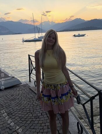 Full leaked Sophiakienzle private onlyfans photo