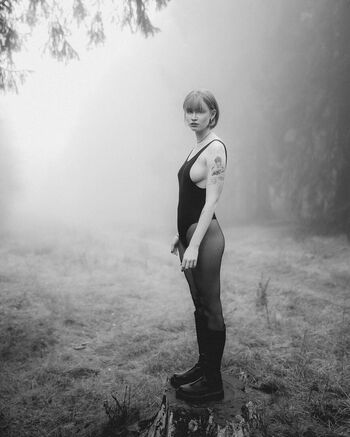 Full leaked Sophiamoeu private onlyfans photo