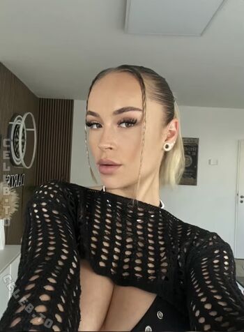 Full leaked Sophie a s private photo