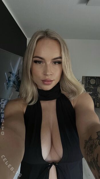 Full leaked Sophie a s page private photo