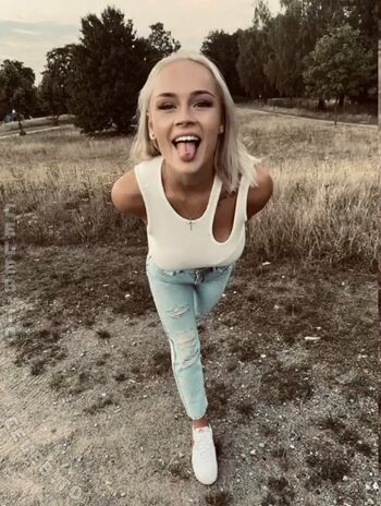 Full leaked Sophie a s page private photo