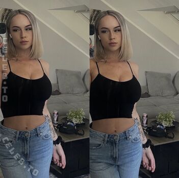 Full leaked Sophie a s private photo