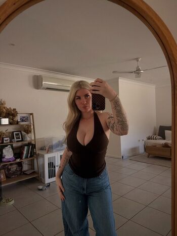 Full leaked Sophie bignell private photo
