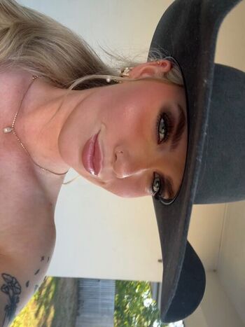Full leaked Sophie bignell private photo