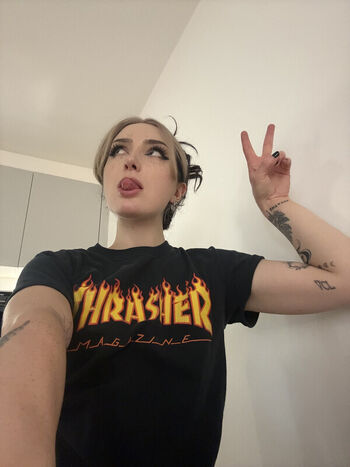 Full leaked Sophie burrell page private photo