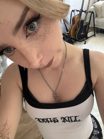 Full leaked Sophie burrell page private photo