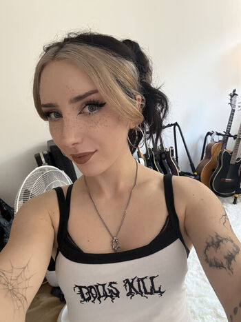 Full leaked Sophie burrell private photo