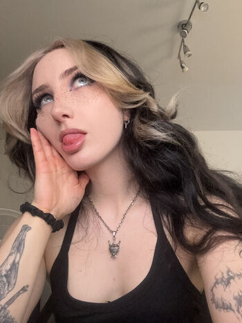 Full leaked Sophie burrell private photo