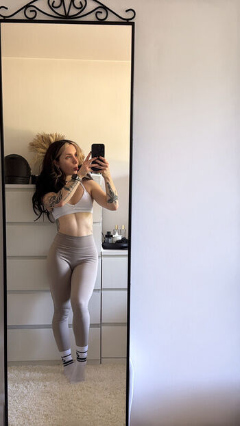 Full leaked Sophie burrell private photo