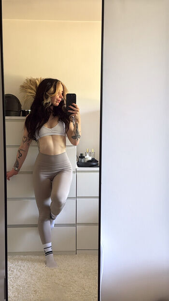 Full leaked Sophie burrell private photo