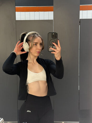 Full leaked Sophie burrell private photo