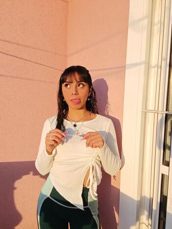 Full leaked Sophie cherry page private onlyfans photo