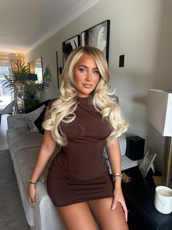 Full leaked Sophie day page private photo