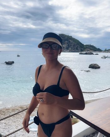 Full leaked Sophie garrad private photo