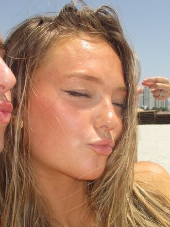 Full leaked Sophie grace private photo