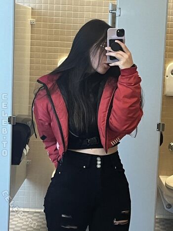 Full leaked Sophie grey private photo