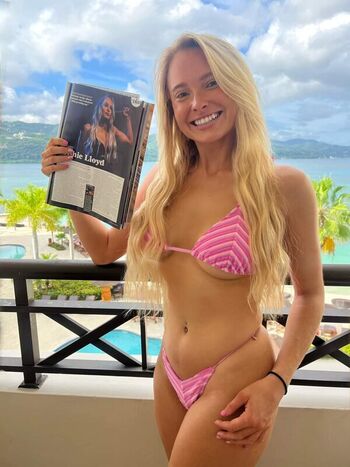 Full leaked Sophie lloyd private photo