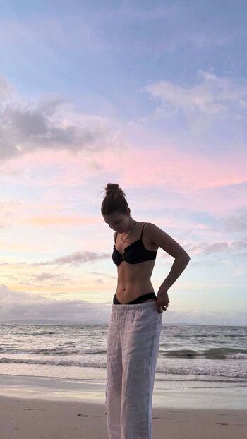 Full leaked Sophie nelisse page private onlyfans photo