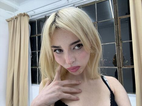 Full leaked Sophie powers page private onlyfans photo