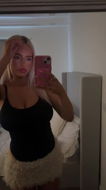 Full leaked Sophie sutherland private onlyfans photo