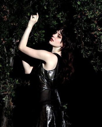 Full leaked Sophie thatcher page private photo
