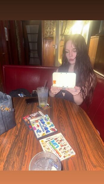 Full leaked Sophie thatcher private photo