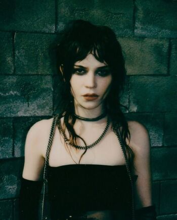 Full leaked Sophie thatcher page private onlyfans photo