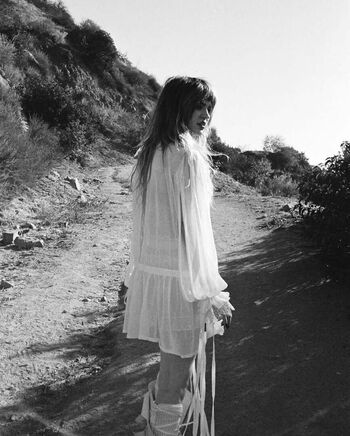 Full leaked Sophie thatcher page private onlyfans photo