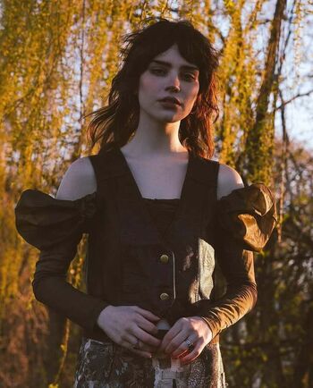 Full leaked Sophie thatcher private onlyfans photo