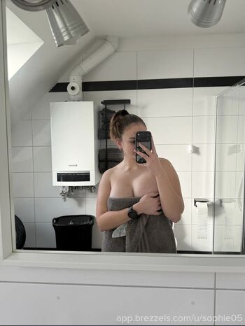 Full leaked Sophie private onlyfans photo