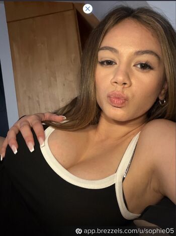 Full leaked Sophie private photo