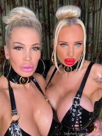 Full leaked Sophieaslut private onlyfans photo