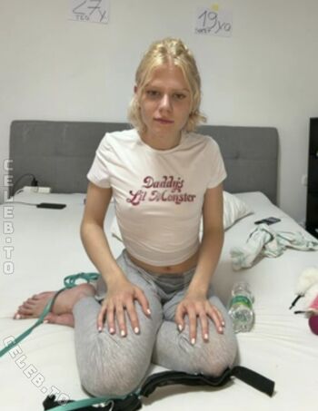 Full leaked Sophiecline private photo