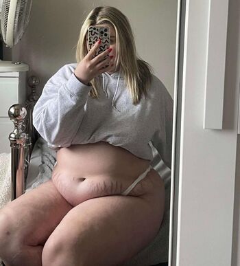 Full leaked Sophiesbelly private photo