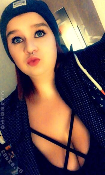 Full leaked Sophieschmande page private onlyfans photo