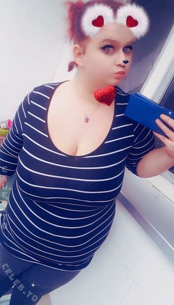 Full leaked Sophieschmande private onlyfans photo