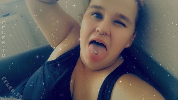 Full leaked Sophieschmande private photo