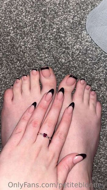Full leaked Sophiesin private photo