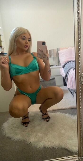 Full leaked Sophieuncensored private photo