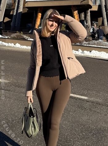 Full leaked Sophiexelisabeth private onlyfans photo