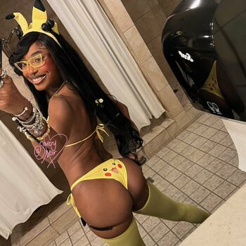 Full leaked Soultry noir page private onlyfans photo