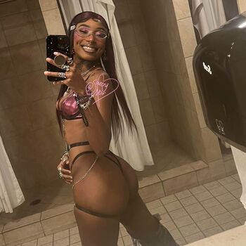 Full leaked Soultry noir private onlyfans photo