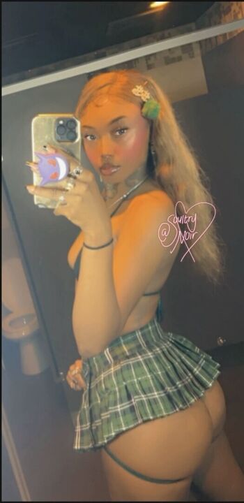 Full leaked Soultry noir private photo