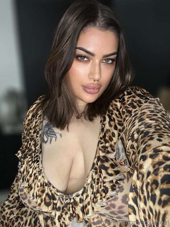 Full leaked Soyarieel private onlyfans photo