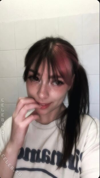 Full leaked Soymilkonice private photo