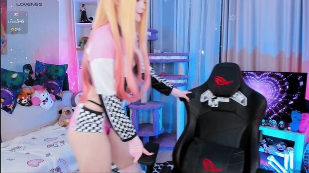 Full leaked Sparkland private photo