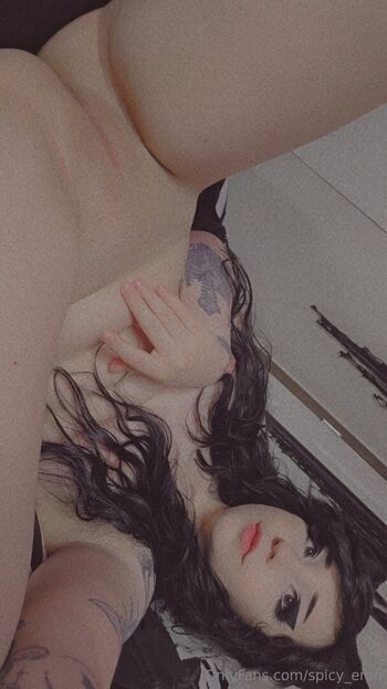 Full leaked Spicy emo private onlyfans photo