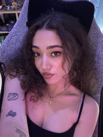 Full leaked Spicyhoney private onlyfans photo